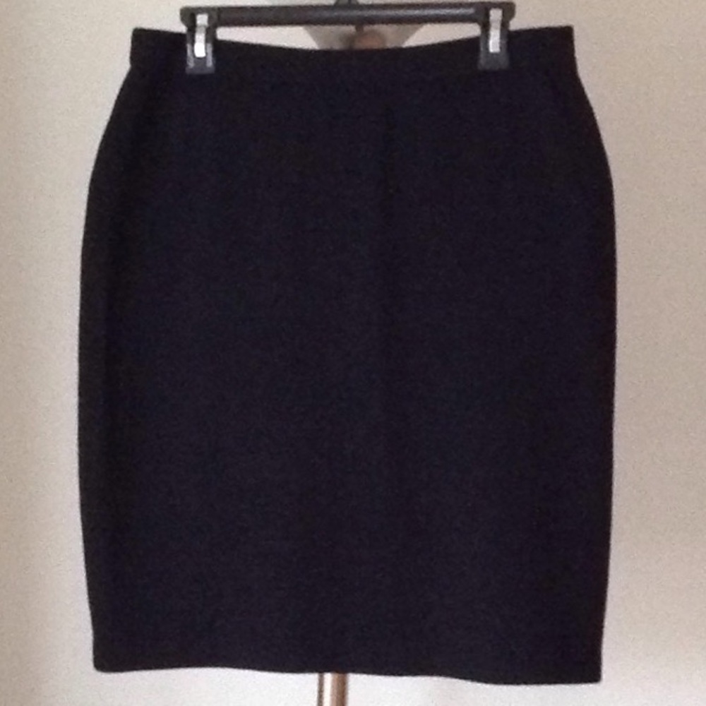 St. John Collection / Basic (2) Pc. Set - image 8